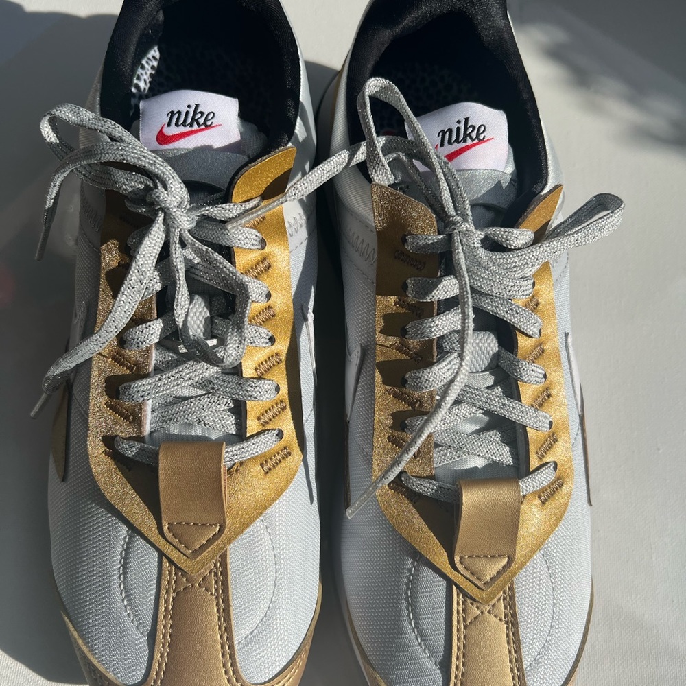 LAST ONE NEW NIKE AIR 2023 (SELL-OUT)🎁Metallic Gold White Platinum Silver Laces - Picture 6 of 15